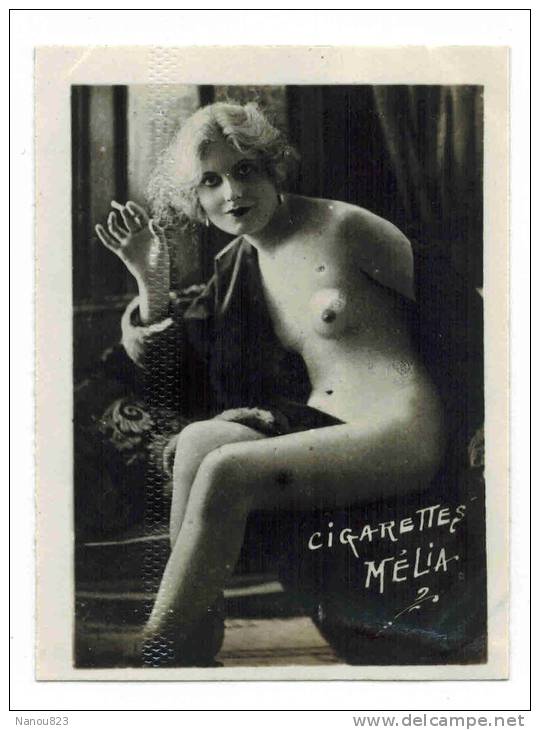 CHROMO CIGARETTES MELIA ALGER PIN UP  : "Femme Nue " - Seins Nus - Melia