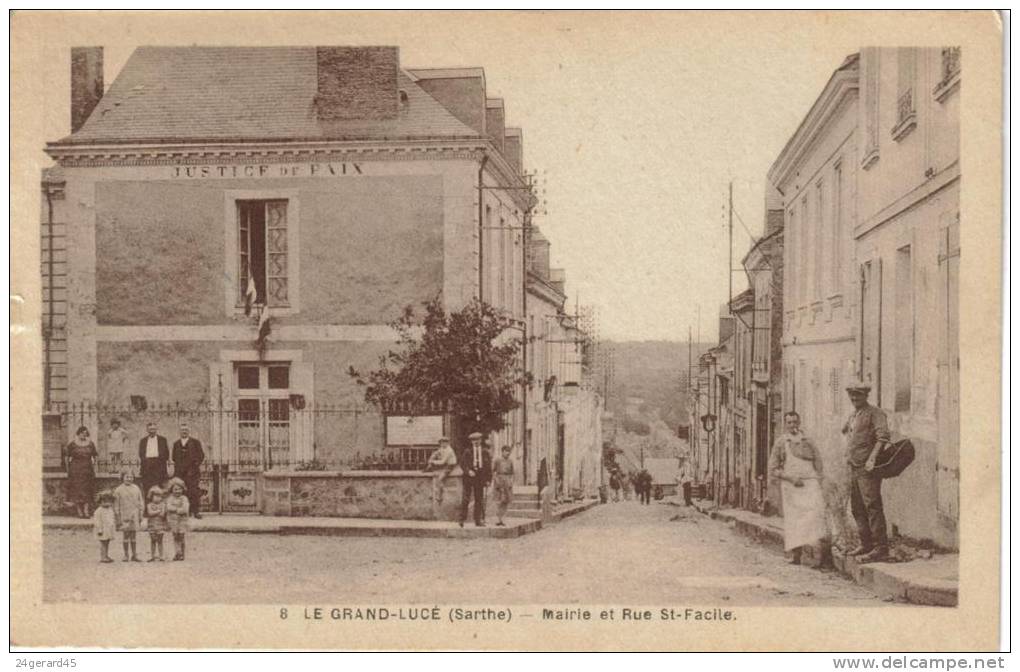 CPSM LE GRAND LUCE (Sarthe) - Mairie Et Rue Sainte Facile - Le Grand Luce