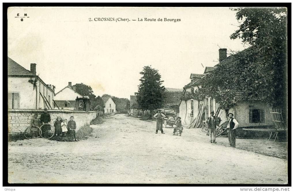 CPA.   CROSSES. La Route De Bourges. - Autres & Non Classés