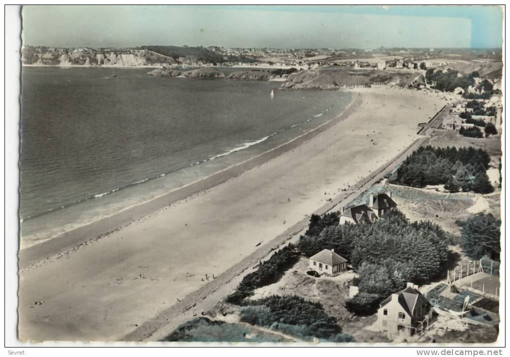 ERQUY  - Plage De Caroual   La Pointe De La Houssaye .. CPM - Erquy