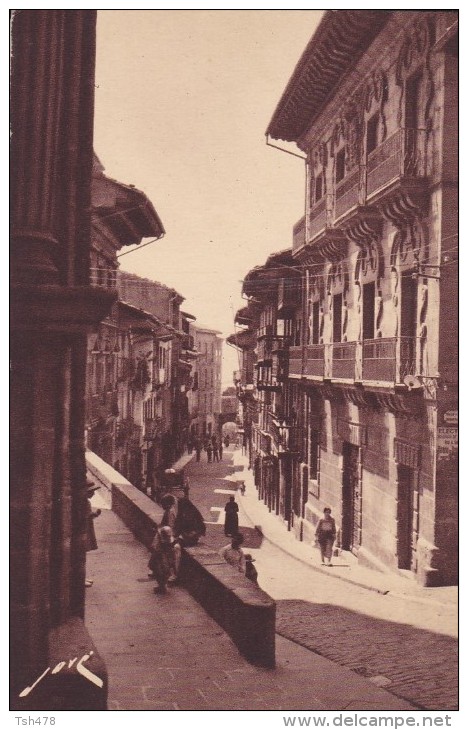 ESPAGNE---FONTARABIE----la Grande Vue Rue De L´église--voir 2 Scans - Autres & Non Classés