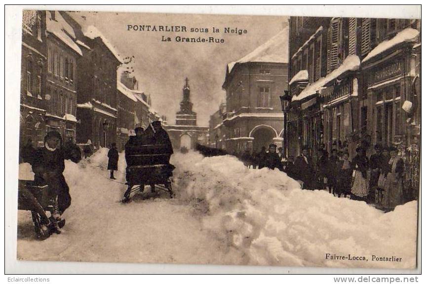 Pontarlier      La Grande Rue Sous La Neige - Pontarlier