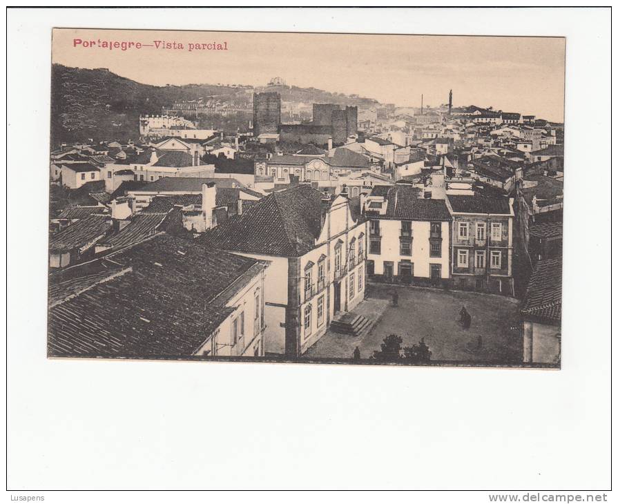 PORTUGAL - PORTALEGRE [042] (ALENTEJO ) - VISTA PARCIAL  E CASTELO  - EDIÇÃO BARTOLOMEU DA GUERRA CONDE - Portalegre