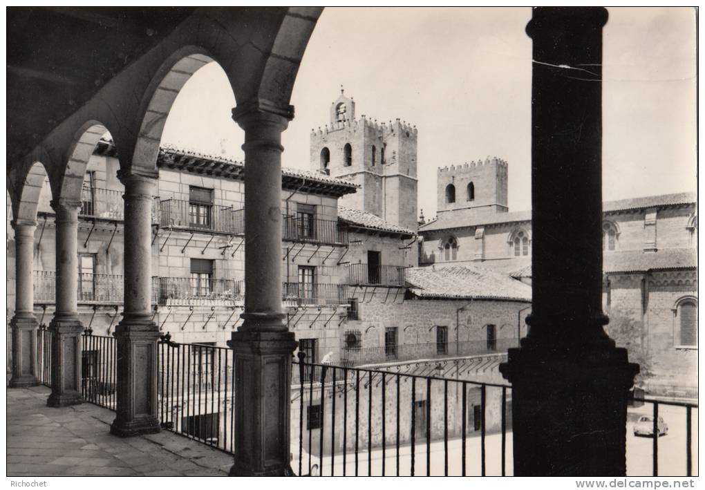 Sigüenza - Playa Mayor Y Catedral - Guadalajara