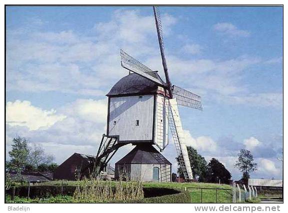 GEFFEN (Noord-Brabant) - Molen/moulin - Historische Opname Van Molen ´Zeldenrust´ Op Zijn Oude Locatie Met Vergrote Kast - Sonstige & Ohne Zuordnung