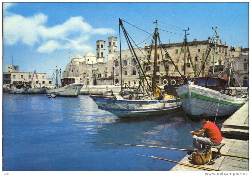 MOLFETTA   BARI  PUGLIA  NON  VIAGGIATA  COME DA FOTO   RETRO DETURPATO . - Molfetta