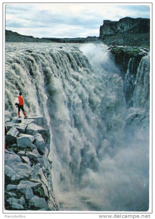 ICELAND - DETTIFOSS BIGGEST WATERFALL IN EUROPE / WITH EUROPA CEPT 1975 STAMP - Islande