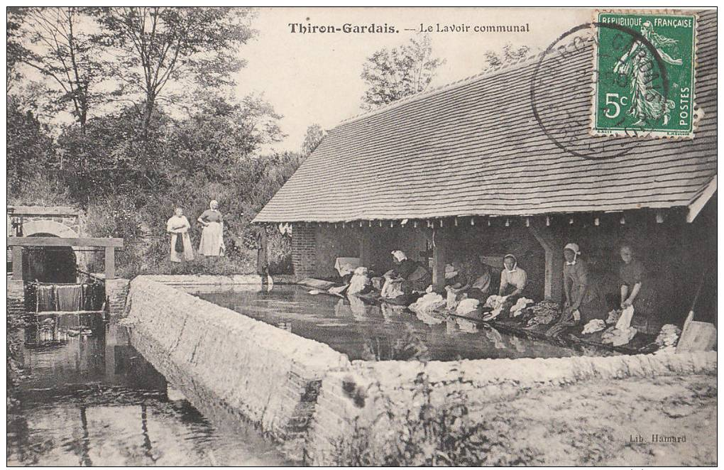 28 THIRON GARDAIS  Beau Plan Animé  LAVOIR Communal  Femmes à La Lessive En 1907 - Other & Unclassified