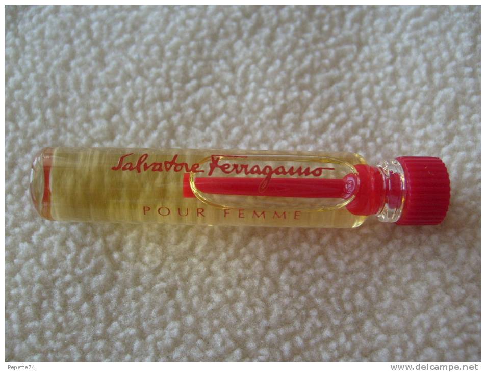 Echantillon Salvatore Ferragamo Pour Femme - Salvatore Ferragamo - Echantillons (tubes Sur Carte)