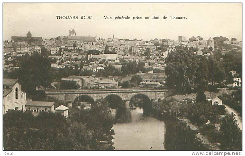 79 - THOUARS - Vue Générale Prise Au Sud De Thouars - Thouars