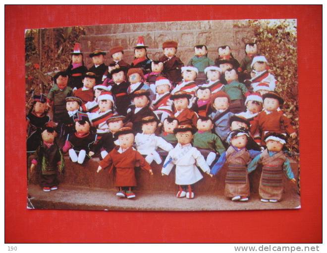 Tenzin And Dolma Rag Dolls In Various Tibetan Regional Costumes - Tíbet