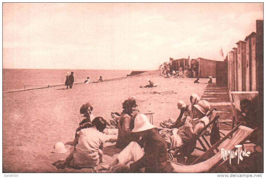 17 L'ILE D'OLERON PLAGE DE SAINT DENIS ANIMEE CIRCULEE 1929 - Ile D'Oléron