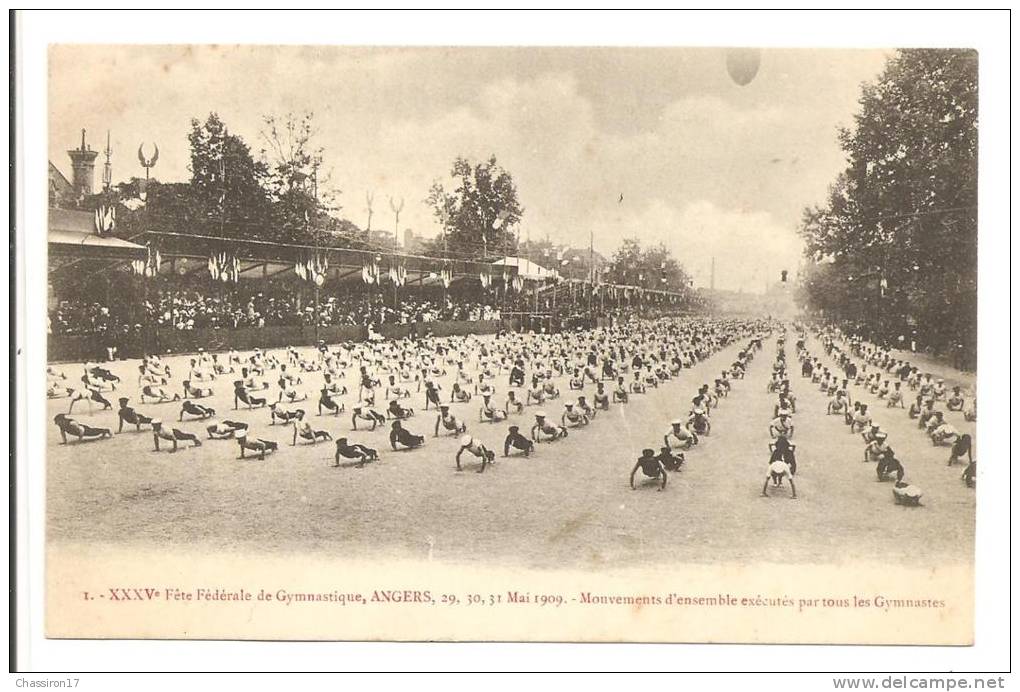 49 -XXXVe Fête Fédérale De Gymnastique, ANGERS, 29,30,31 Mai 1909 -Mouvements D'ensemble Exécutés Par Tous Les Gymnastes - Gymnastique