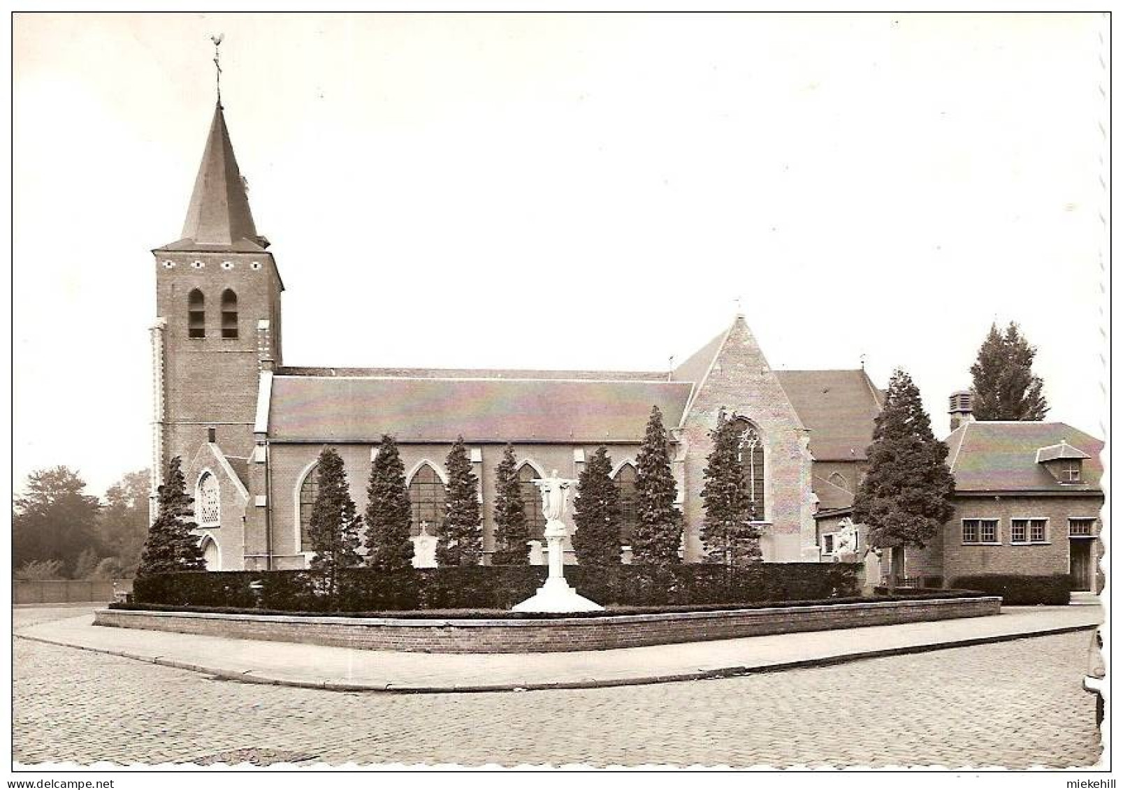 KAPELLEN-St JACOBUSKERK - Kapellen