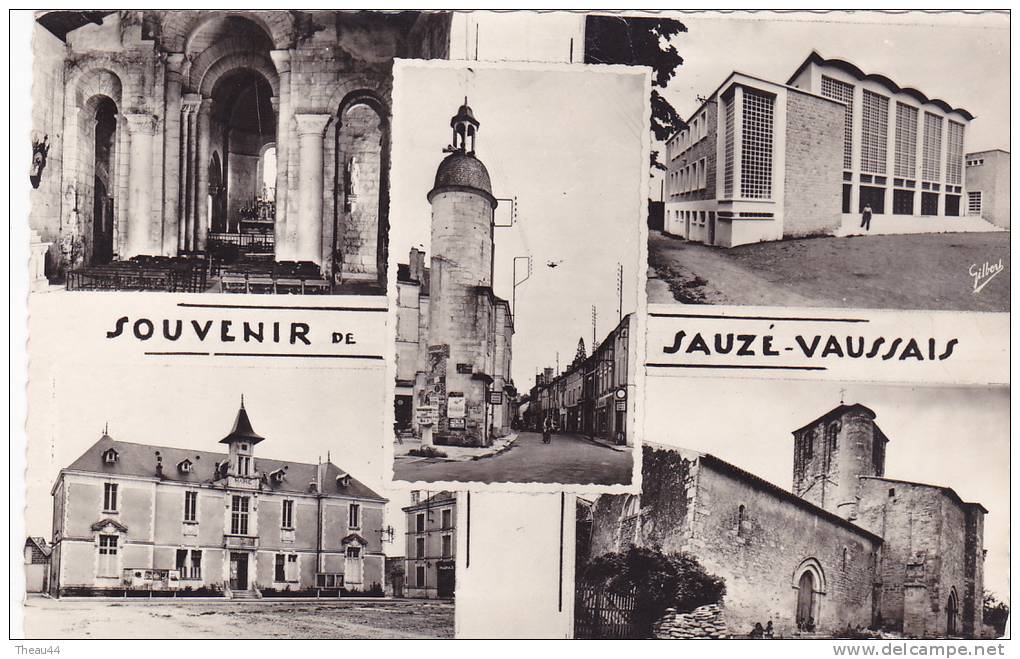 &curren;&curren; 206 - SAUZE - VAUSSAIS -  Intérieur église De Vaussais, Le Marchè, , Hôtel De Ville , église  De Vaussa - Sauze Vaussais