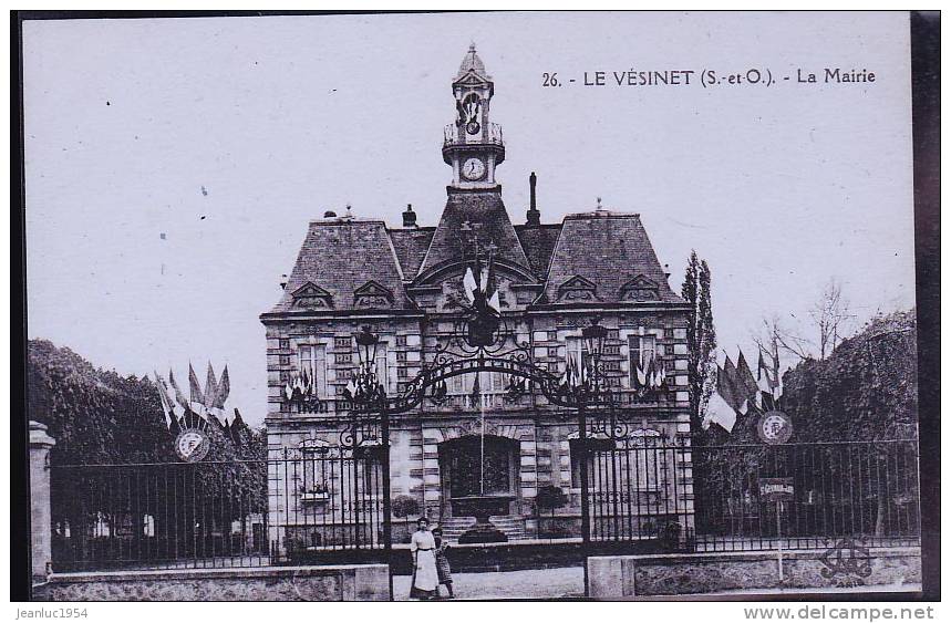 LE VESINET LA MAIRIE - Le Vésinet