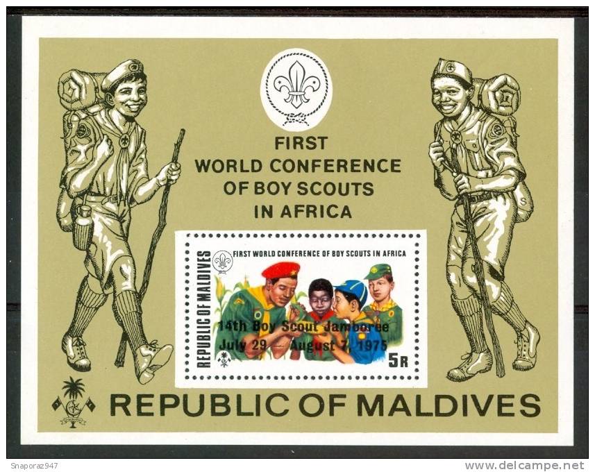 1975 Maldive Scout Scoutisme Scouting Overprinted Block MNH** -Sc38A - Neufs