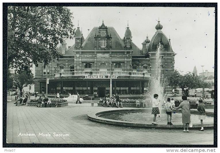 Arnhem, Musis Sacrum --- Edition Nadruk Verboden - Arnhem