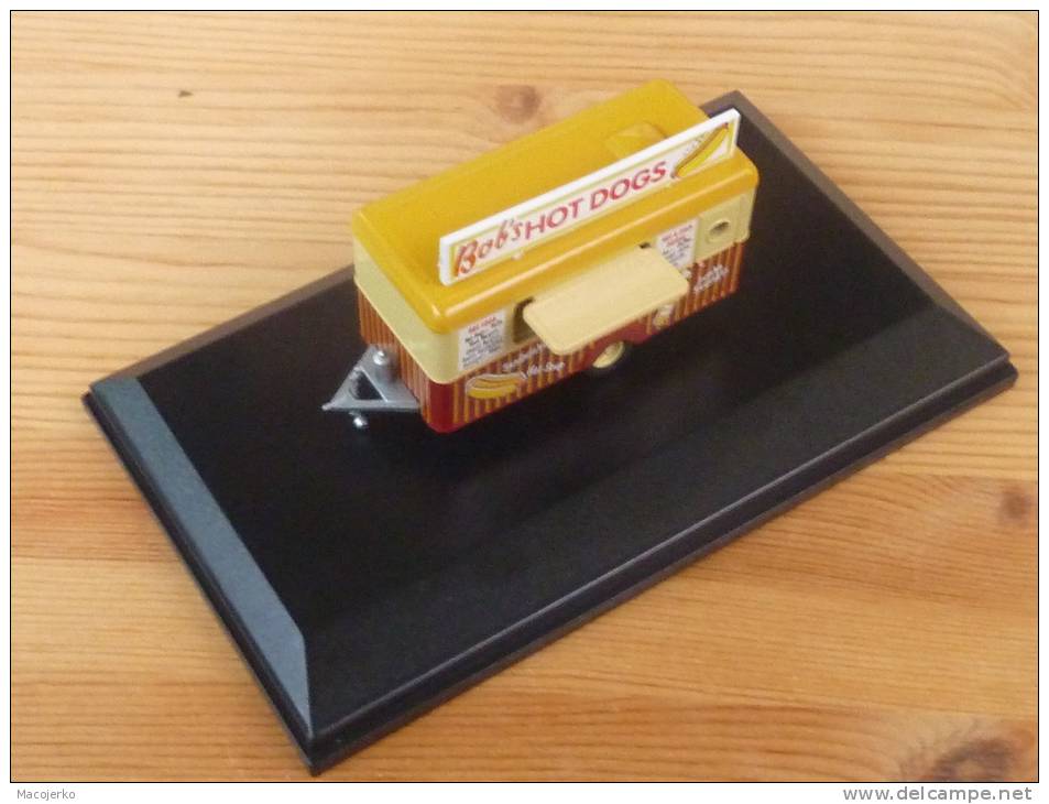 Oxford 76TR001, Bob's Hot Dog Mobile Trailer, 1:76 - Véhicules Routiers