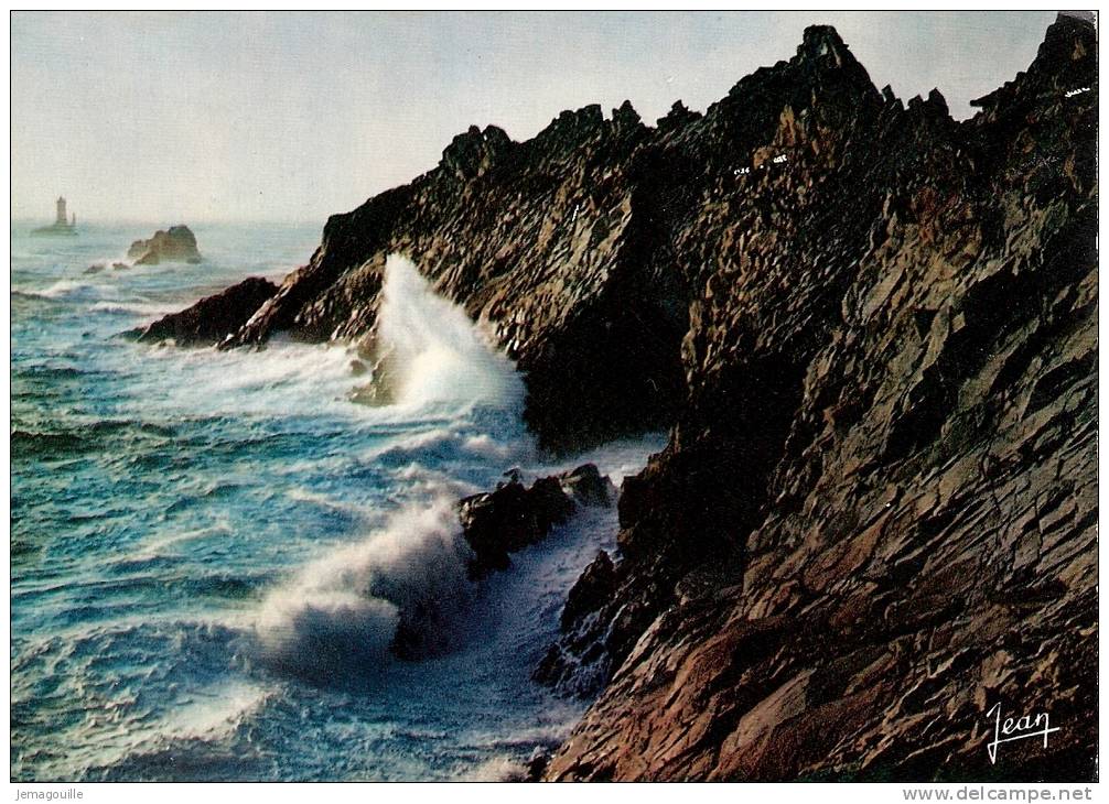 LA POINTE DU RAZ 29 - Tempête D'équinoxe Sur La Pointe Et Le Phare De La Vieille - U-1 - Lampaul-Guimiliau