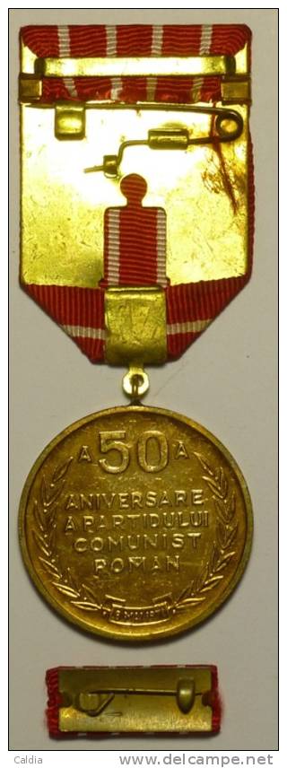 Roumanie Romania Rumänien Médaille Medal Comuniste "50 Ans" - Otros & Sin Clasificación