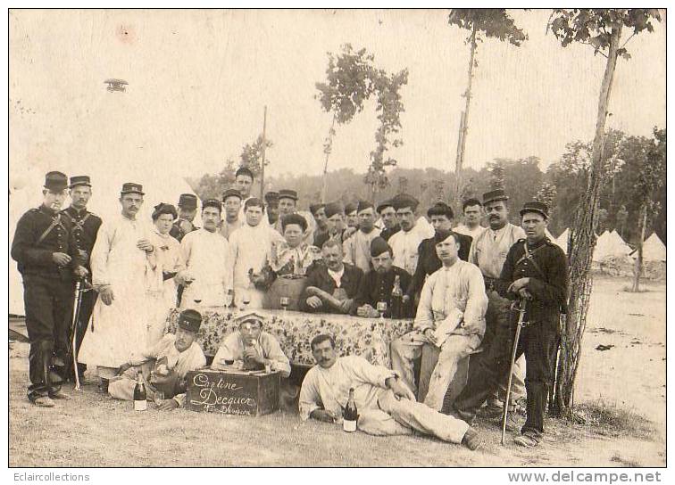 Mourmelon     51          Militaires  Cantine Decquer  ( Carte Photo) - Mourmelon Le Grand