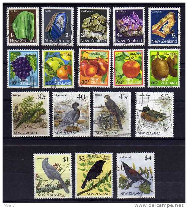 New Zealand - 1982/87 - Minerals, Fruits &amp; Birds (Part Set) - Used - Oblitérés