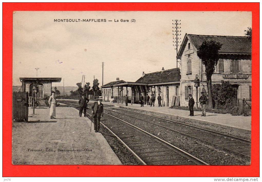 MONTSOULT - MAFFLIERS - La Gare(2). (belle Animation) - Montsoult