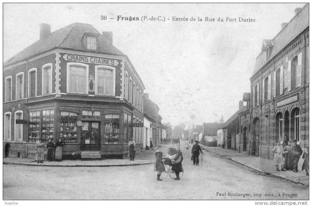 62  FRUGES   PAS DE CALAIS  - RUE  DU  FORT  DURIEZ  MAGASIN  GRAINS  -  CPA   N/B  9x14  TBE - Fruges