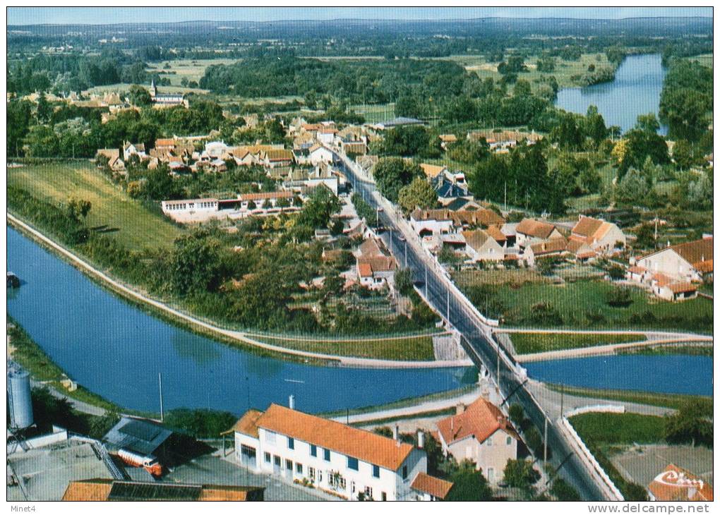 03 DIOU  VUE GENERALE  Canal Latéral à La Loire Et La Loire. - Other & Unclassified