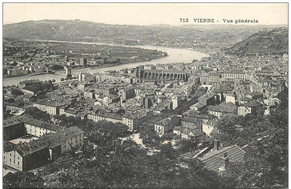 38-32 CPA VIENNE  VUE Générale    Belle Carte - Vienne