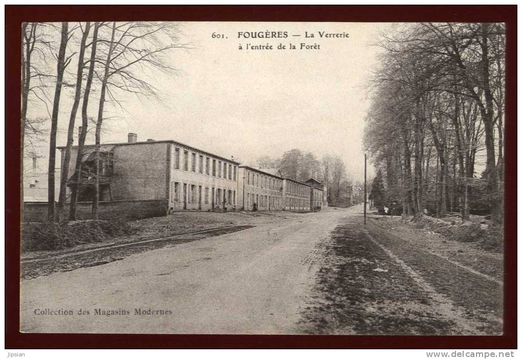 Cpa Du 35  Fougères La Verrerie à L ' Entrée De La Forêt    BHU5 - Fougeres