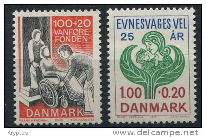 Denmark 1976-77 - 2 Semi Postal Stamps - Neufs