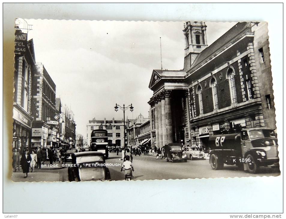 Carte Postale Ancienne : Bridge Street , PETERBOROUGH , Animé - Huntingdonshire