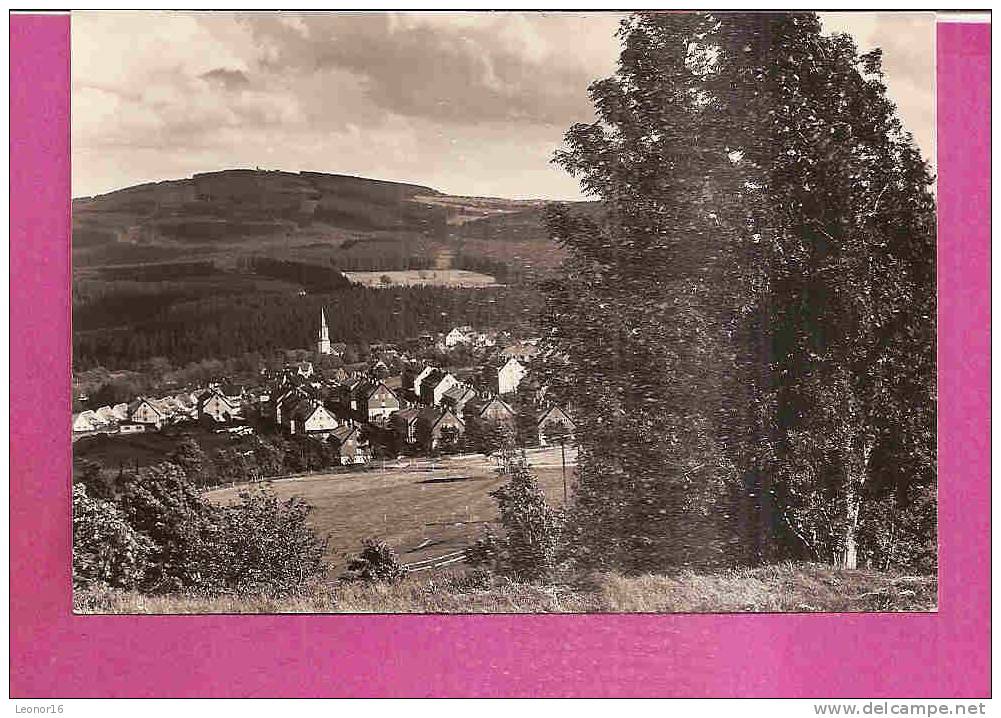 JOHANNGEORGENSTADT  -   ** GESAMTANSICHT Mit PLATTENBERG IN 1957 **  -   Verlag :W. GÖRG Aus JOHANNGEORGENSTADT   N°9438 - Johanngeorgenstadt