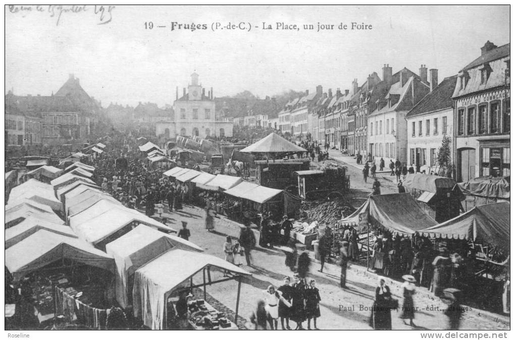 62  FRUGES   PAS DE CALAIS  - FOIRE  - CPA   N/B  9x14  TBE - Fruges