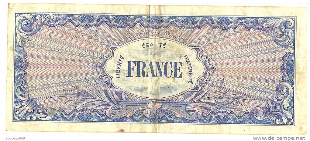 Billets) 100 FRS  France -  1945  -  Serie 8  - N° 93565285   (  3  épinglages  + Plis ) - 1945 Verso Frankreich