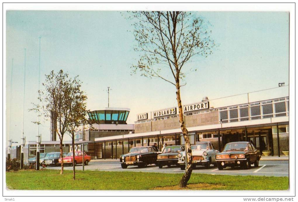 TRANSPORT AERODROME EAST MIDLAND AIRPORT CASTLE DONINGTON USA POSTCARD - Aerodrome