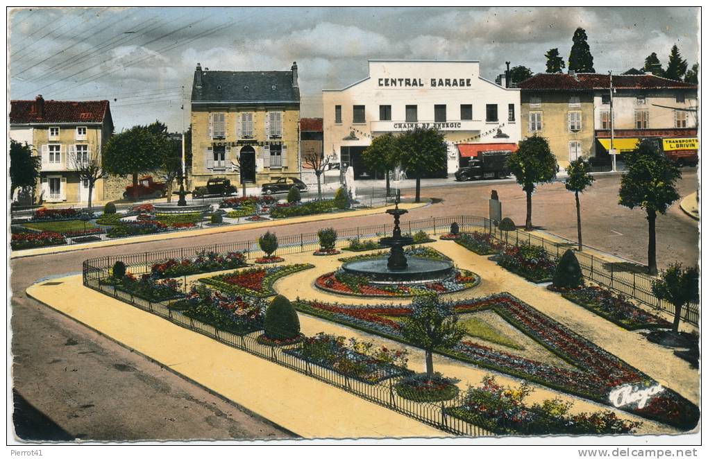 SAINT JUNIEN - Square Curie (vue Sur Le Central Garage) - Saint Junien