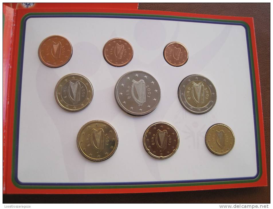 IRLANDA 2003 Cartera Con Serie Euro 9 Monedas INCLUYE 5 EUROS , Euroset , Bimetalica 2 , Bimetalic - Irlanda