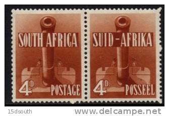 South Africa - 1941-46 War Effort 4d Pair (*) # SG 92 , Mi 147/148 - Unused Stamps