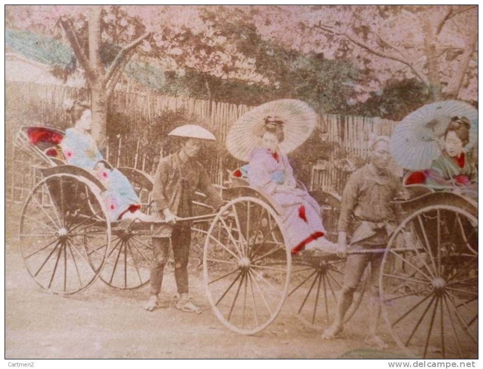 PHOTOGRAPHIE CARTONNEE 1900 : POUSSE-POUSSE JAPON JAPAN TRANSPORT RICKSHAW JAPANESE WOMEN ASIE - Anciennes (Av. 1900)