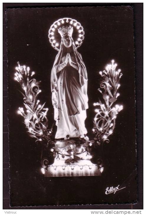 LOURDES - La Vierge Couronnée Illuminée - Circulé - Circulated - Gelaufen - 1961. - Vierge Marie & Madones