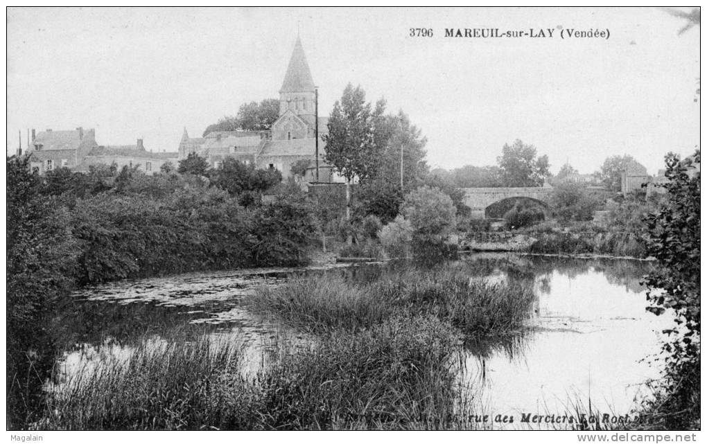 Mareuil Sur Lay : Vue Sur L'église - Mareuil Sur Lay Dissais