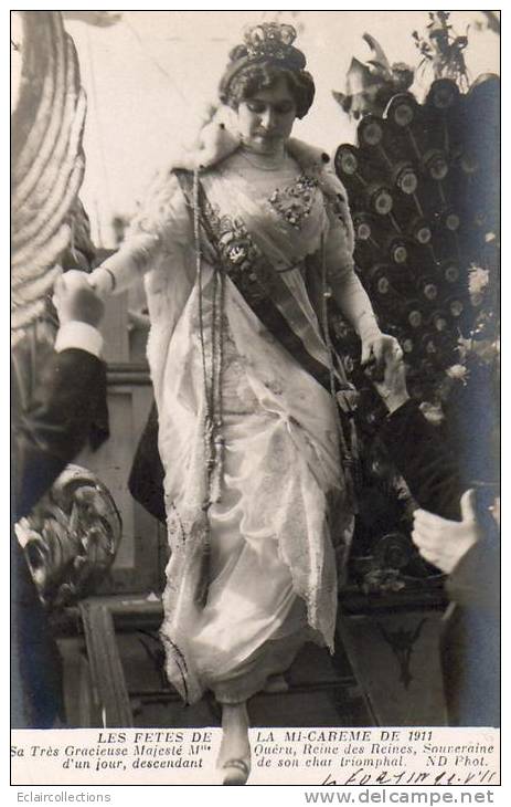 Paris 75  Fêtes De La Mi-Carême 1911   La Reine  Melle Quéru Descend De Son Char - Lotti, Serie, Collezioni