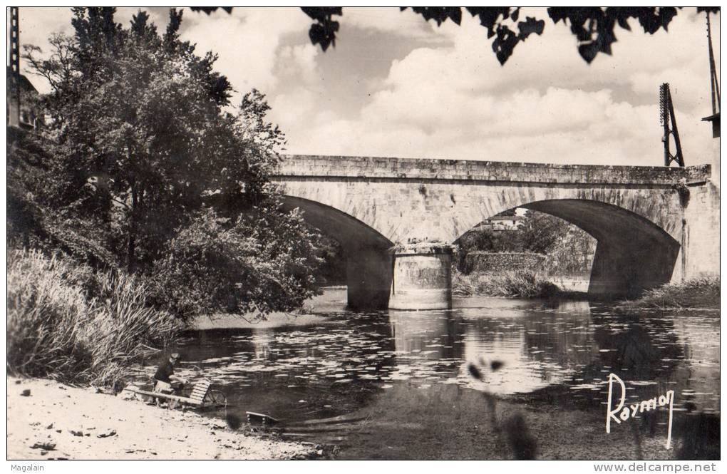 Mareuil Sur Lay : Le Pont - Mareuil Sur Lay Dissais