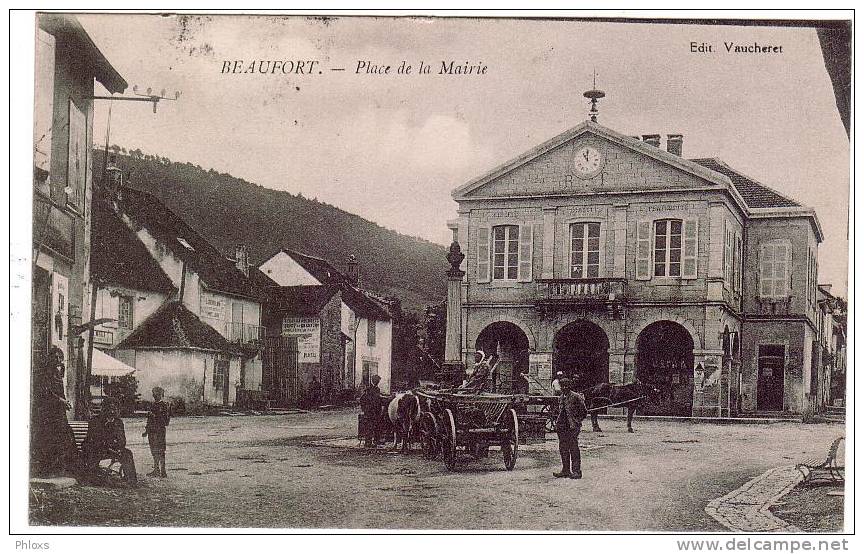 BEAUFORT/39/Place De La Mairie/Réf:743 - Beaufort