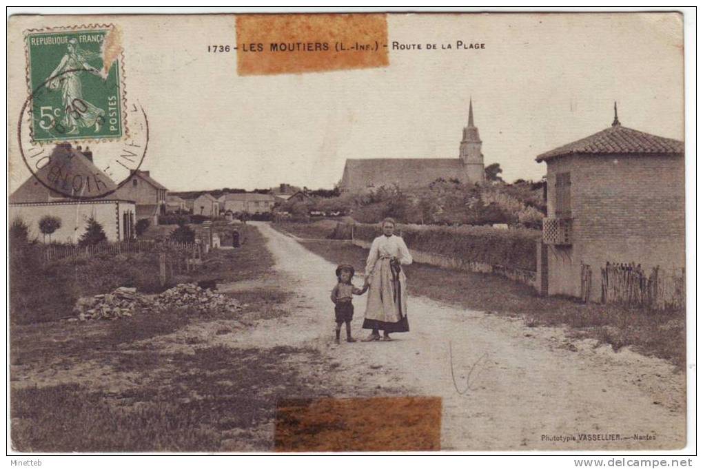 44 Les Moutiers Route De La Plage (marques De Papier Collant) - Les Moutiers-en-Retz