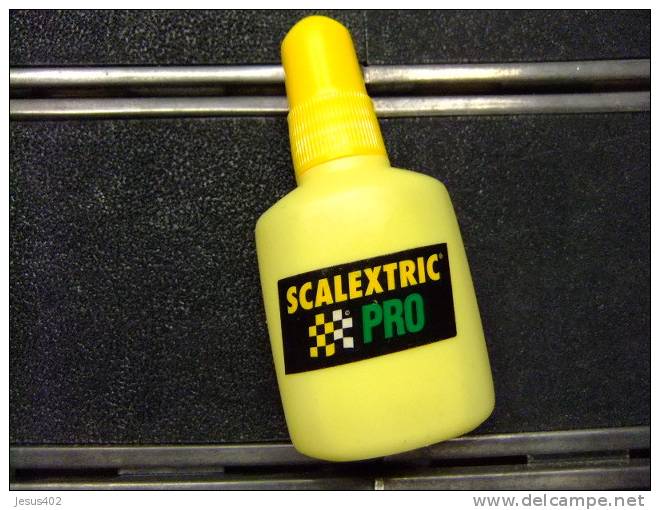 SCALEXTRIC     ACEITE LUBRICANTE PARA LOS MOTORES - Circuitos Automóviles