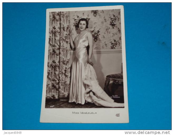 Personnages Célèbres) Miss Vénézuéla - N°29 M - Année 1932 - Pepins Toledo - 24 Ans ( Studio M. PERGAY - Femmes Célèbres